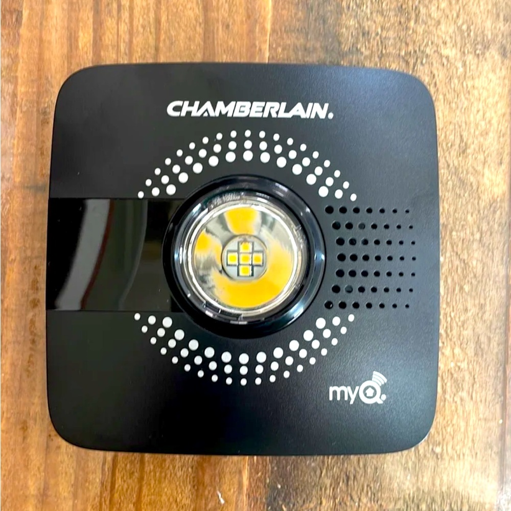 Chamberlain MyQ Wi-Fi Smart Garage Door Hub